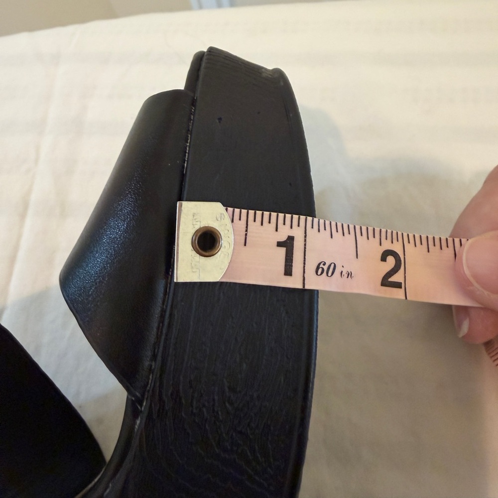 NWOT - Bull Boxer Black Wedge Sandals with Buckle Strap - Picture 12 of 12